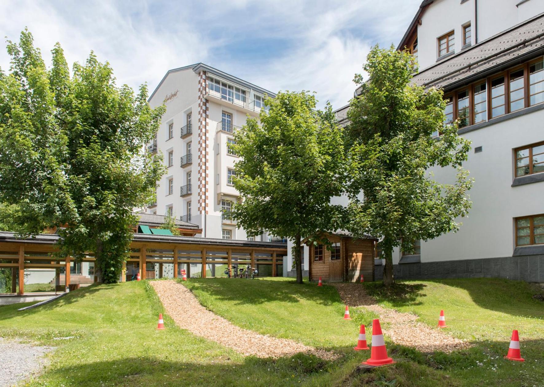 Hotel Schweizerhof Lenzerheide Exterior foto